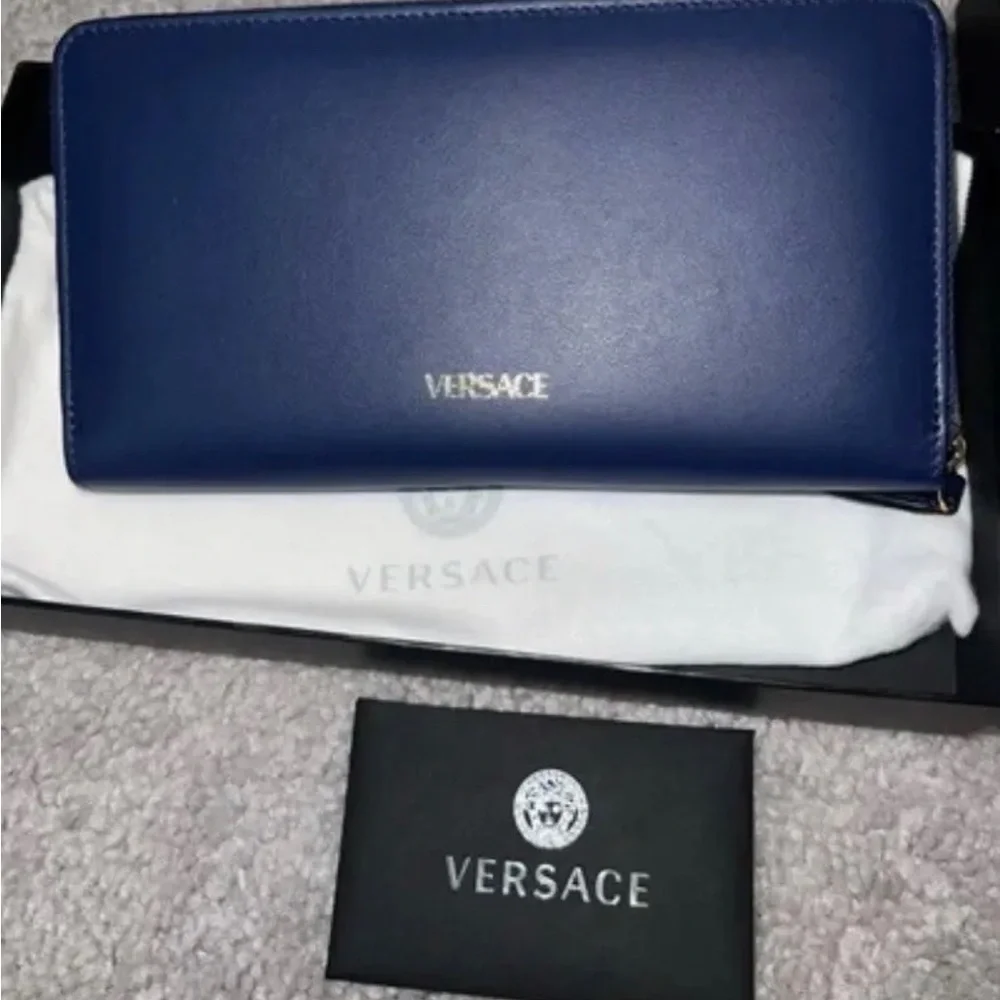 NEW Versace La Medusa Navy Leather Zip Around Long Wallet